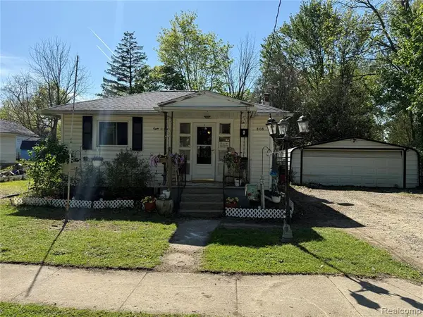 808 Broadway, Owosso, MI 48867