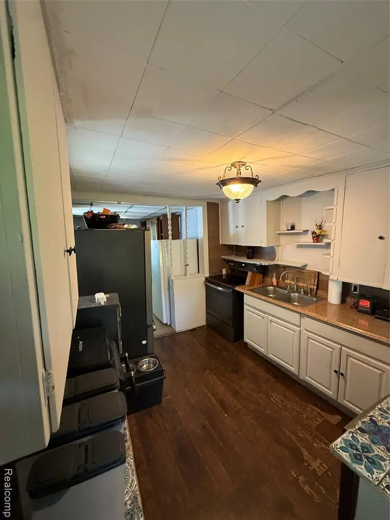 808 Broadway, Owosso, MI 48867 - #3