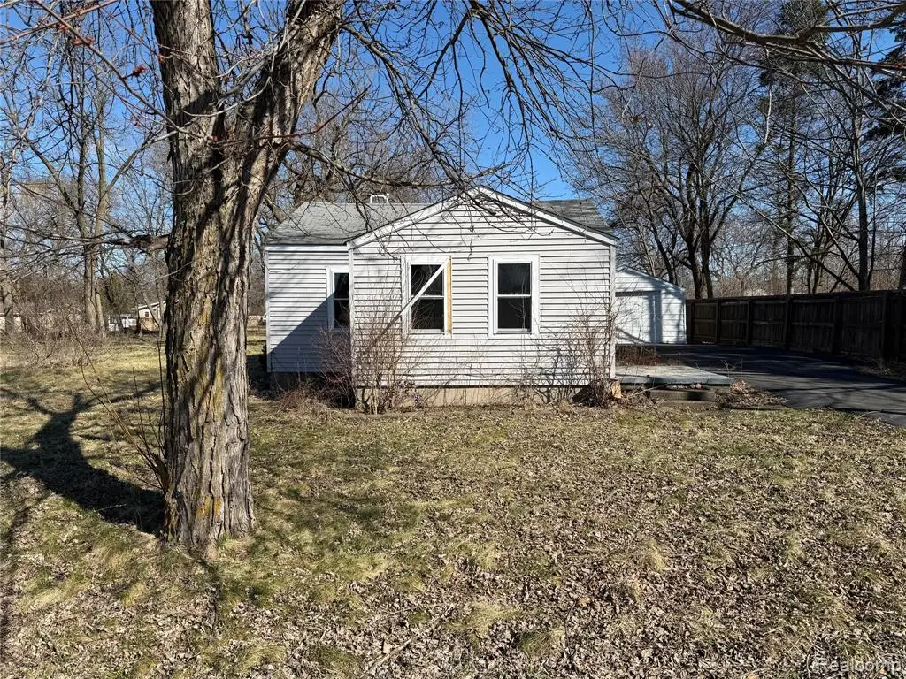 1038 W Pine, Mount Morris, MI 48458 - #1