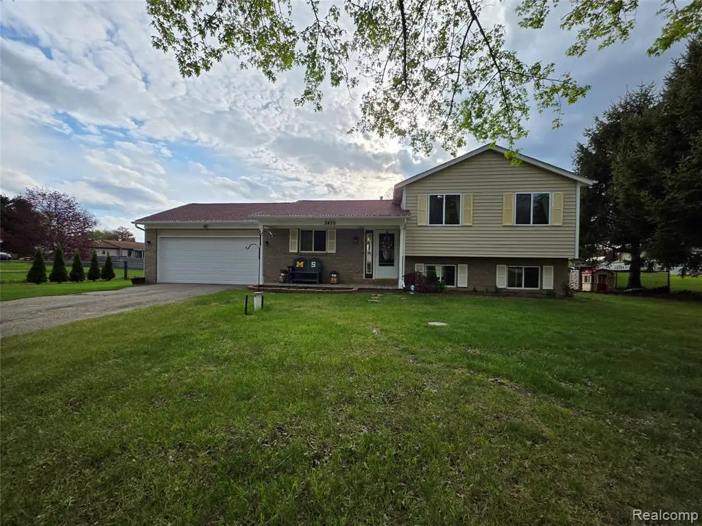 3435 Rockledge, Lapeer, MI 48446 - #1