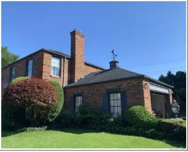 491 Colonial, Grosse Pointe Woods, MI 48236 - #3
