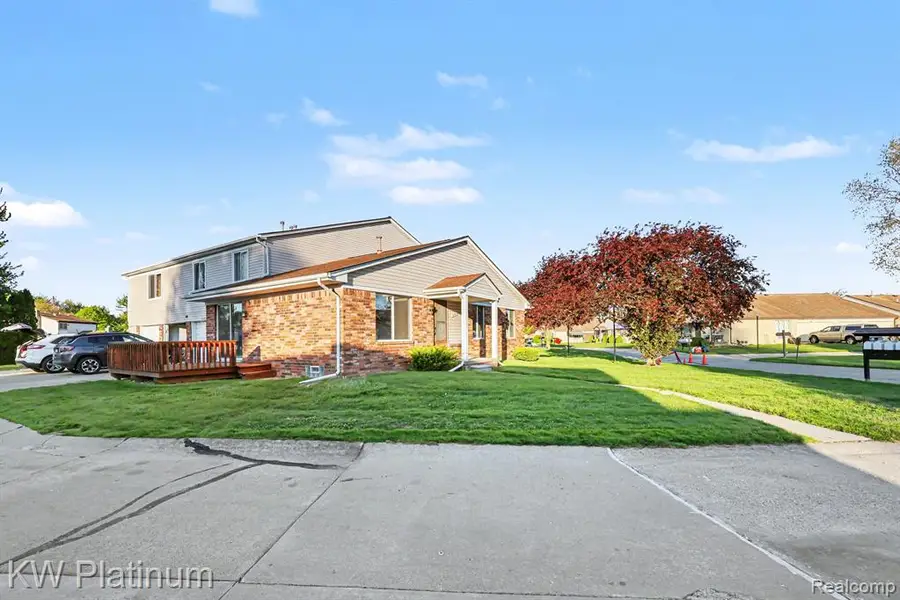 31825 Breezeway, New Baltimore, MI 48047 - #3