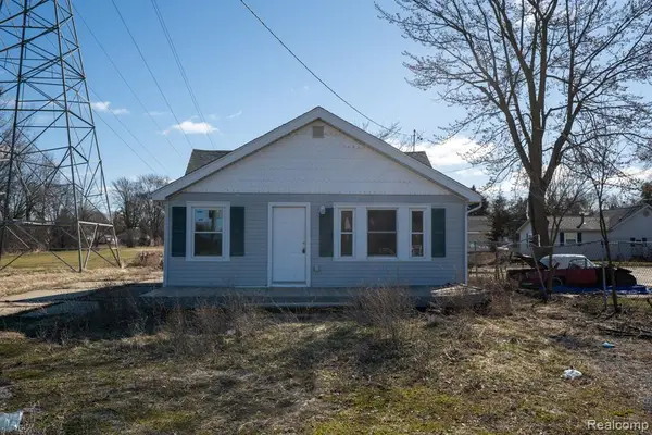 8508 N Saginaw, Mount Morris, MI 48458