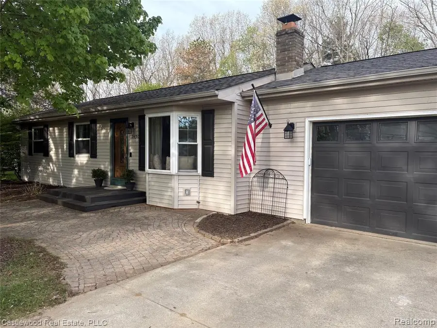 2430 Virginia Park, Lapeer, MI 48446 - #2