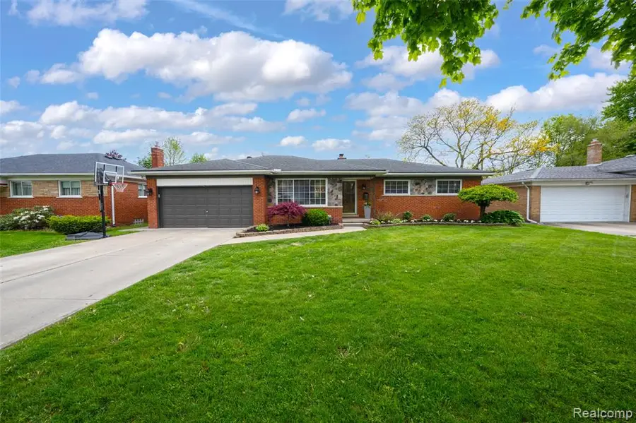 20500 Erben, Saint Clair Shores, MI 48081 - #2