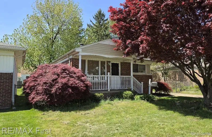 26451 Greenleaf, Roseville, MI 48066 - #3