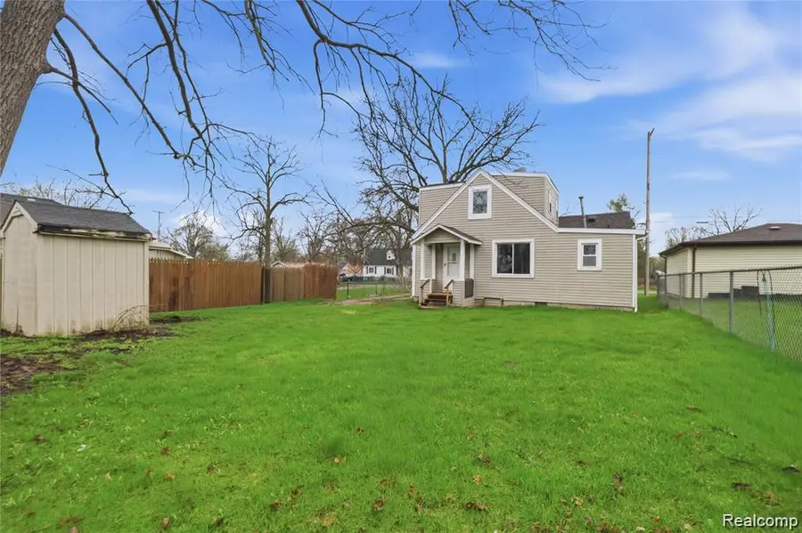 2164 Savoy, Burton, MI 48529 - #2