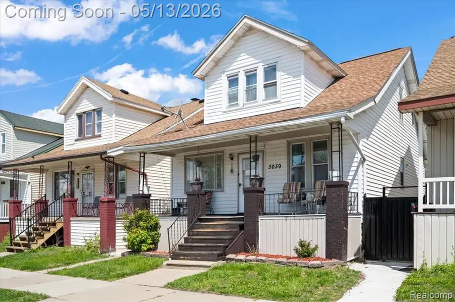 5039 Fredro, Hamtramck, MI 48212 - #3