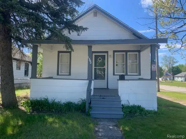 1702 Arizona, Flint, MI 48506