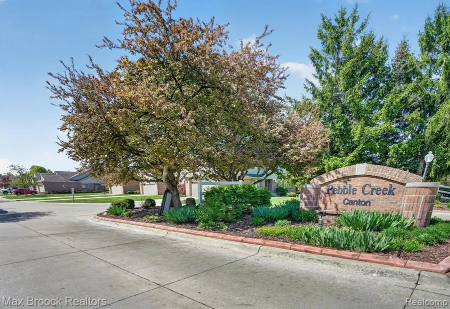 1822 Pebble Creek, Canton, MI 48188 - #2