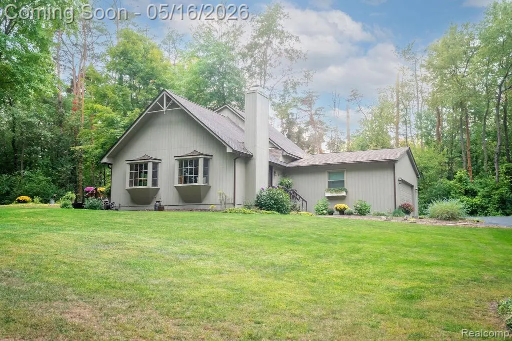 9256 Pine Hill, Fenton, MI 48430 - #1