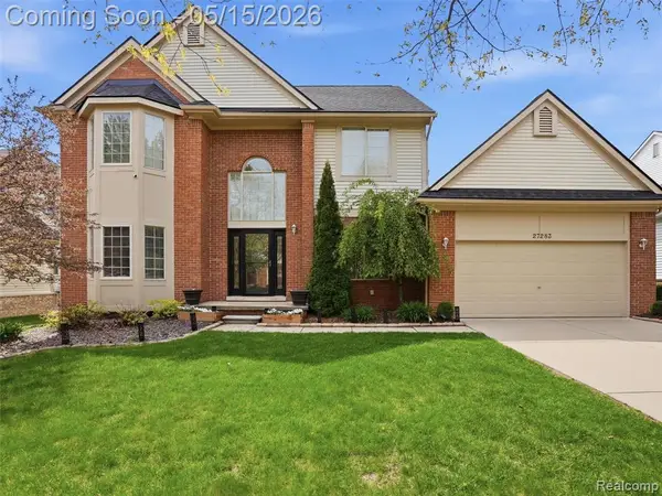 27283 Winterset, Farmington Hills, MI 48334