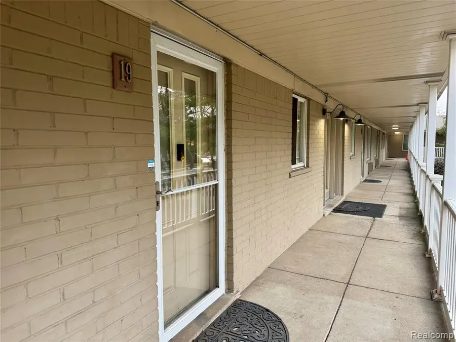475 S Adams #19, Birmingham, MI 48009 - #3