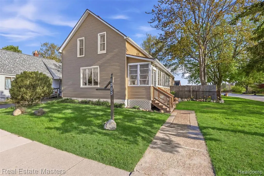1303 Beard, Port Huron, MI 48060 - #1