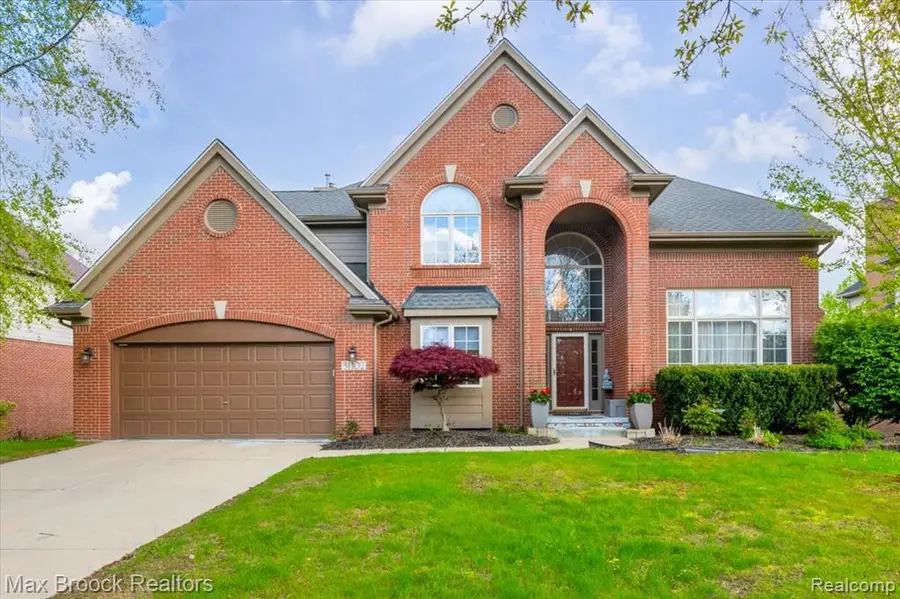 31102 Bancroft, Novi, MI 48377 - #2