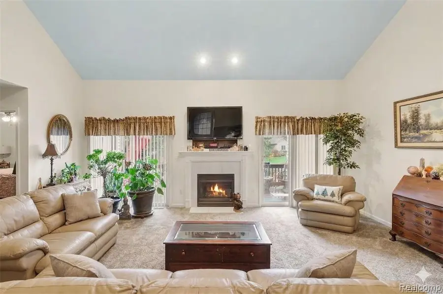 2053 Golfcrest, Davison, MI 48423 - #3