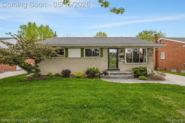 410 N Batchewana, Clawson, MI 48017