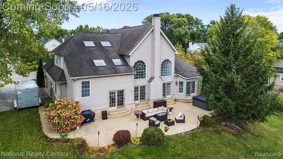 2077 Applebrook Drive, Commerce Township, MI 48382 - #3