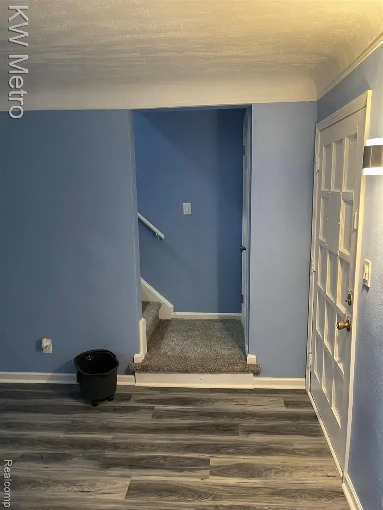 8559-8563 Wyoming, Detroit, MI 48204 - #3