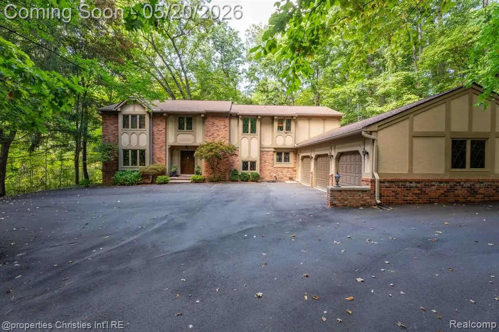 1100 Bretton, Bloomfield Hills, MI 48304 - #1