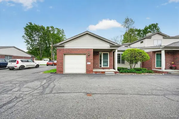 6020 N Newburgh, Westland, MI 48185