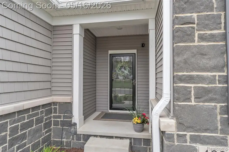 4628 Crestway, Brighton, MI 48116 - #2