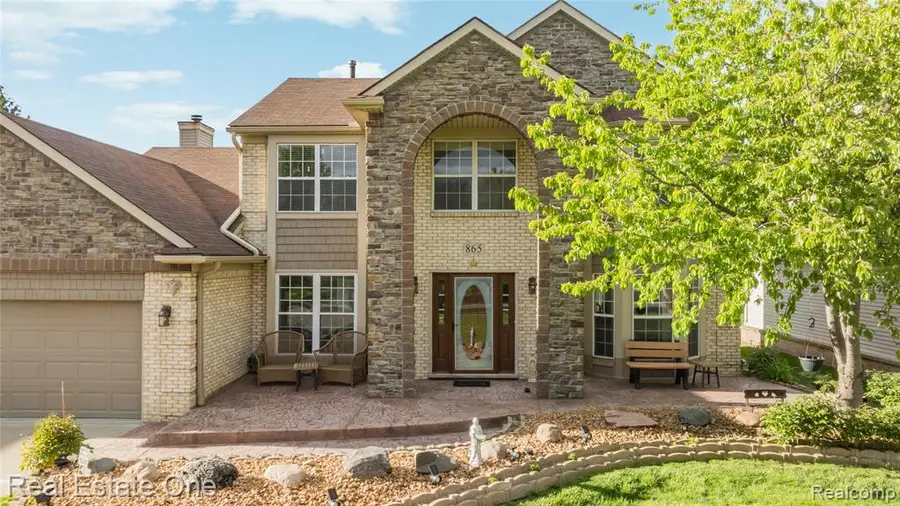 865 Drakeshire, Commerce Township, MI 48390 - #2