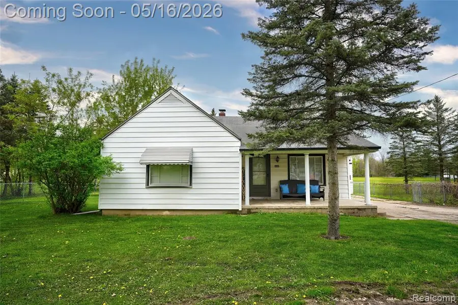 6383 Lapeer, Burton, MI 48509 - #2