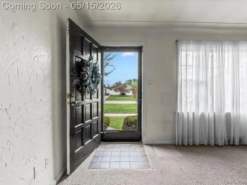 2229 E 8 Mile, Grosse Pointe Woods, MI 48236 - #3