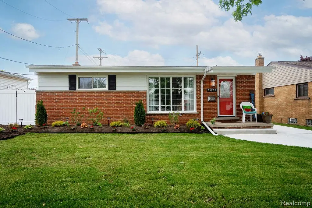 15762 Scott, Southgate, MI 48195 - #1