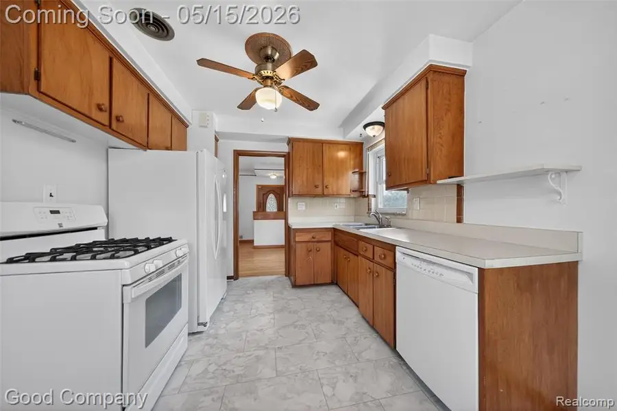 28303 Diesing, Madison Heights, MI 48071 - #2