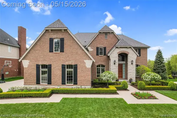 2757 Addison, Rochester, MI 48306
