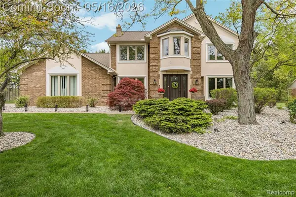 22208 Worcester, Novi, MI 48374