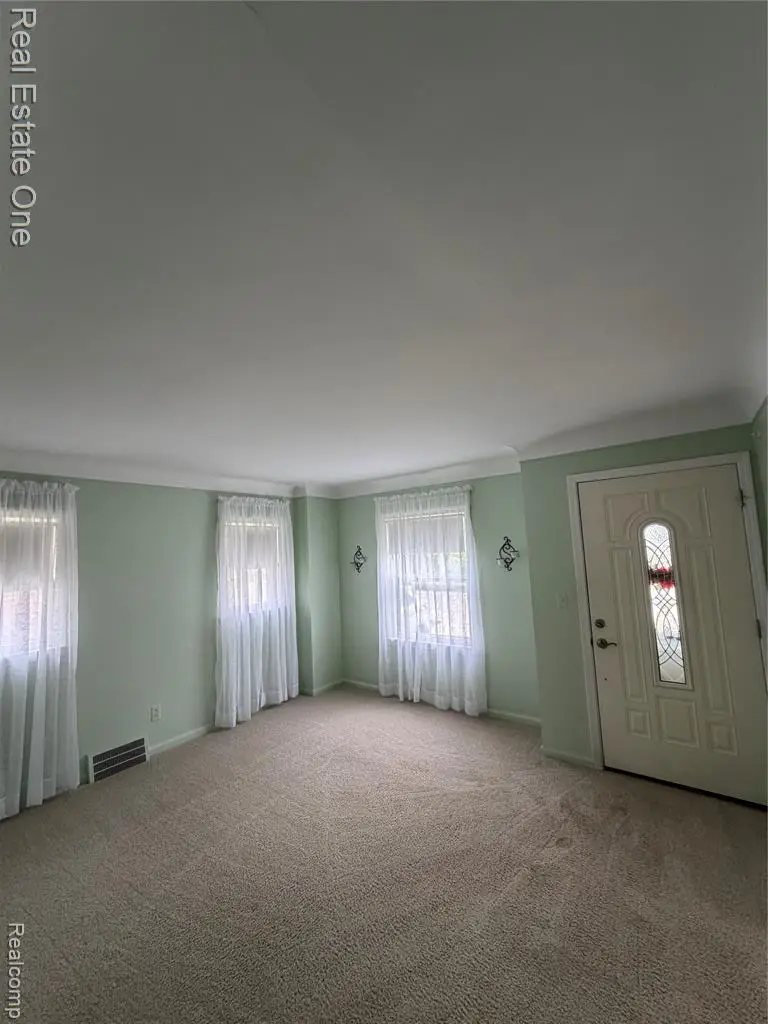 15617 Thomas, Allen Park, MI 48101 - #3