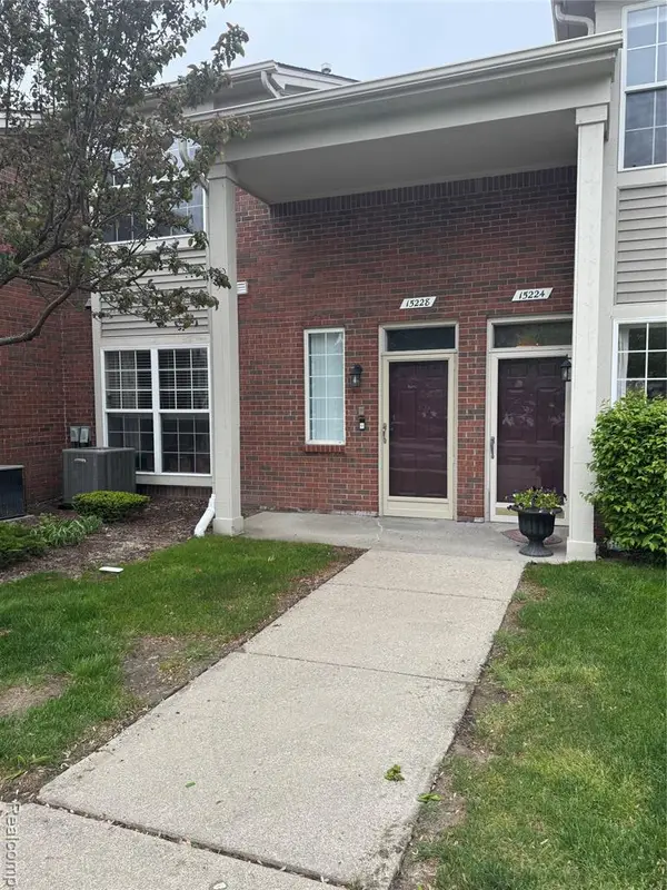 15228 Yale #257, Clinton Township, MI 48038