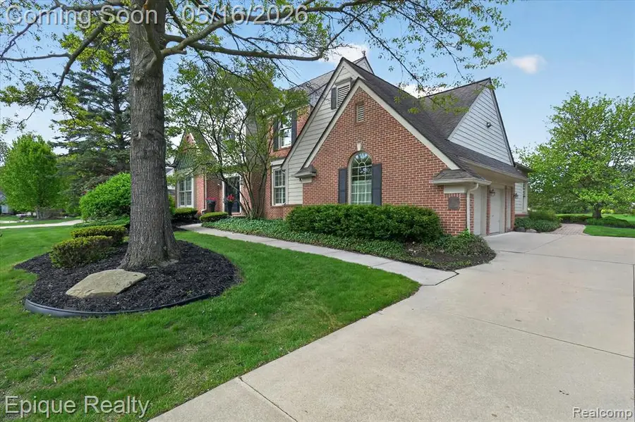 22037 Chase, Novi, MI 48375 - #3