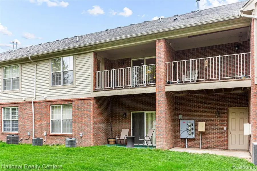 49277 Silver Birch Circle, Shelby, MI 48315 - #2