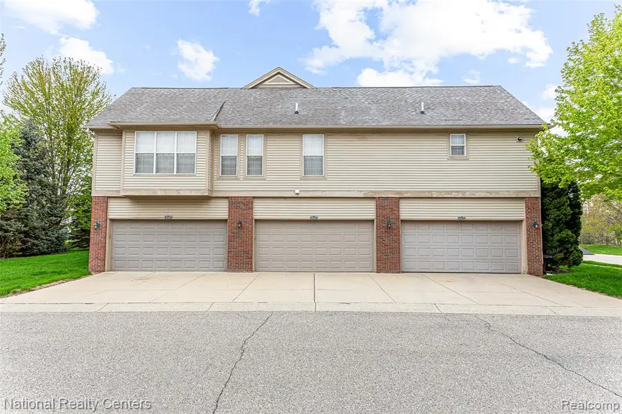 49277 Silver Birch Circle, Shelby, MI 48315 - #3