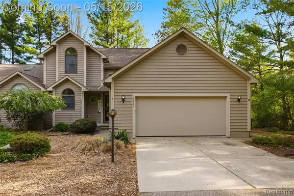 6432 Pinebrook, Burton, MI 48509