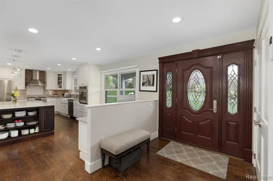 1946 Shore Hill, Bloomfield Hills, MI 48302 - #2