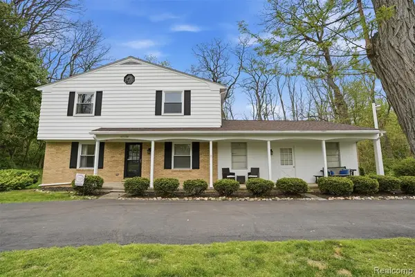 47129 Dunsany, Northville, MI 48167