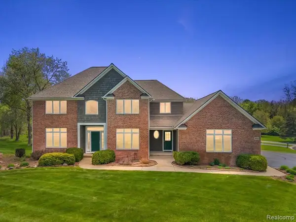 7633 Blue Gentian, Dexter, MI 48130