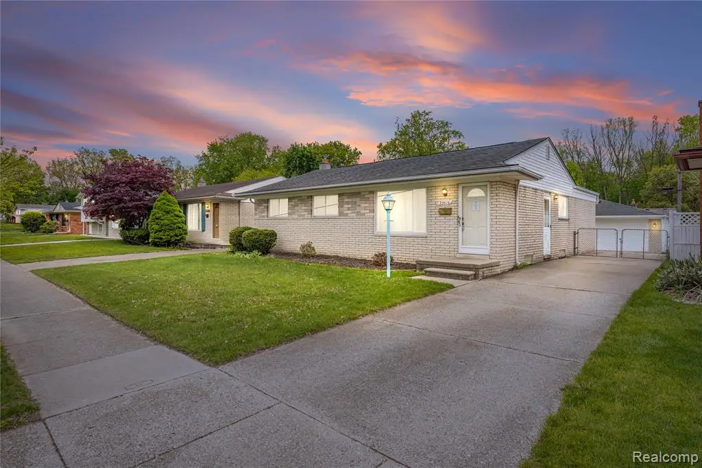 39619 Peters, Canton, MI 48187 - #1