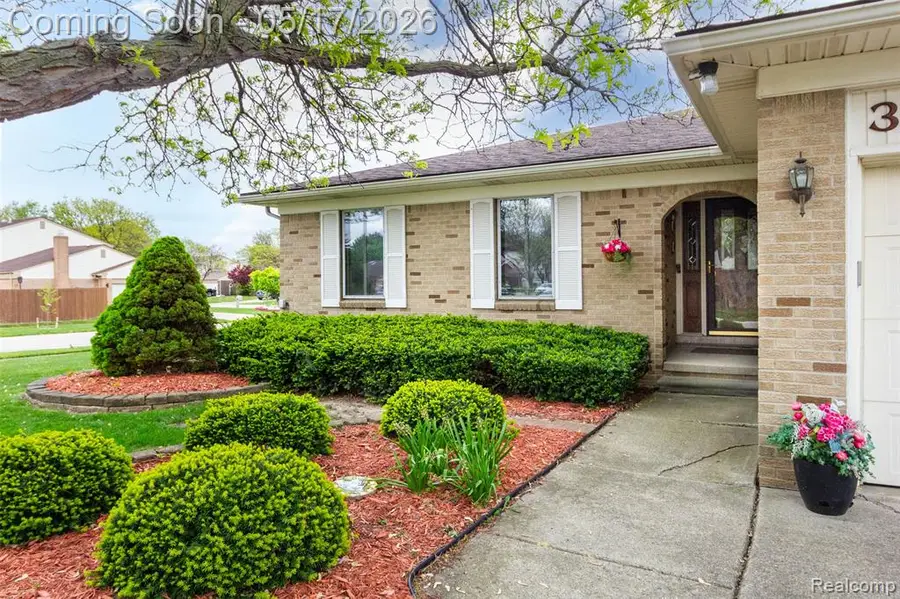 38344 Douglas, Sterling Heights, MI 48310 - #3