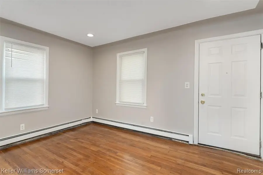 19800 Parkside, Saint Clair Shores, MI 48080 - #3
