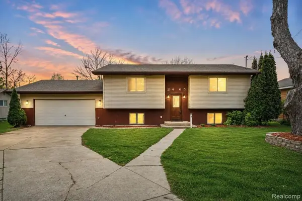 2465 Egelston, Burton, MI 48509