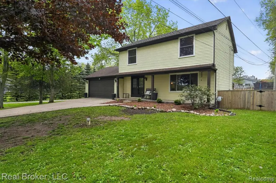 3885 Morgan, Lake Orion, MI 48359 - #2