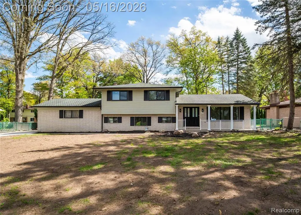 6742 Canterbury, Shelby, MI 48316 - #1