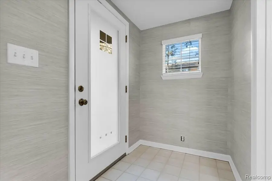 1075 N Old Woodward, Birmingham, MI 48009 - #2