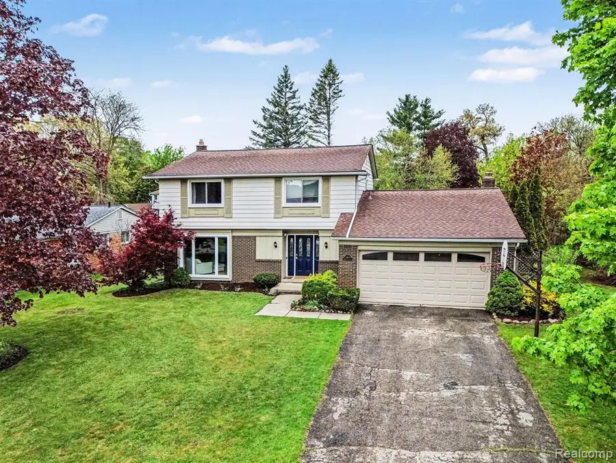 2964 Walmsley Circle, Lake Orion, MI 48360 - #3